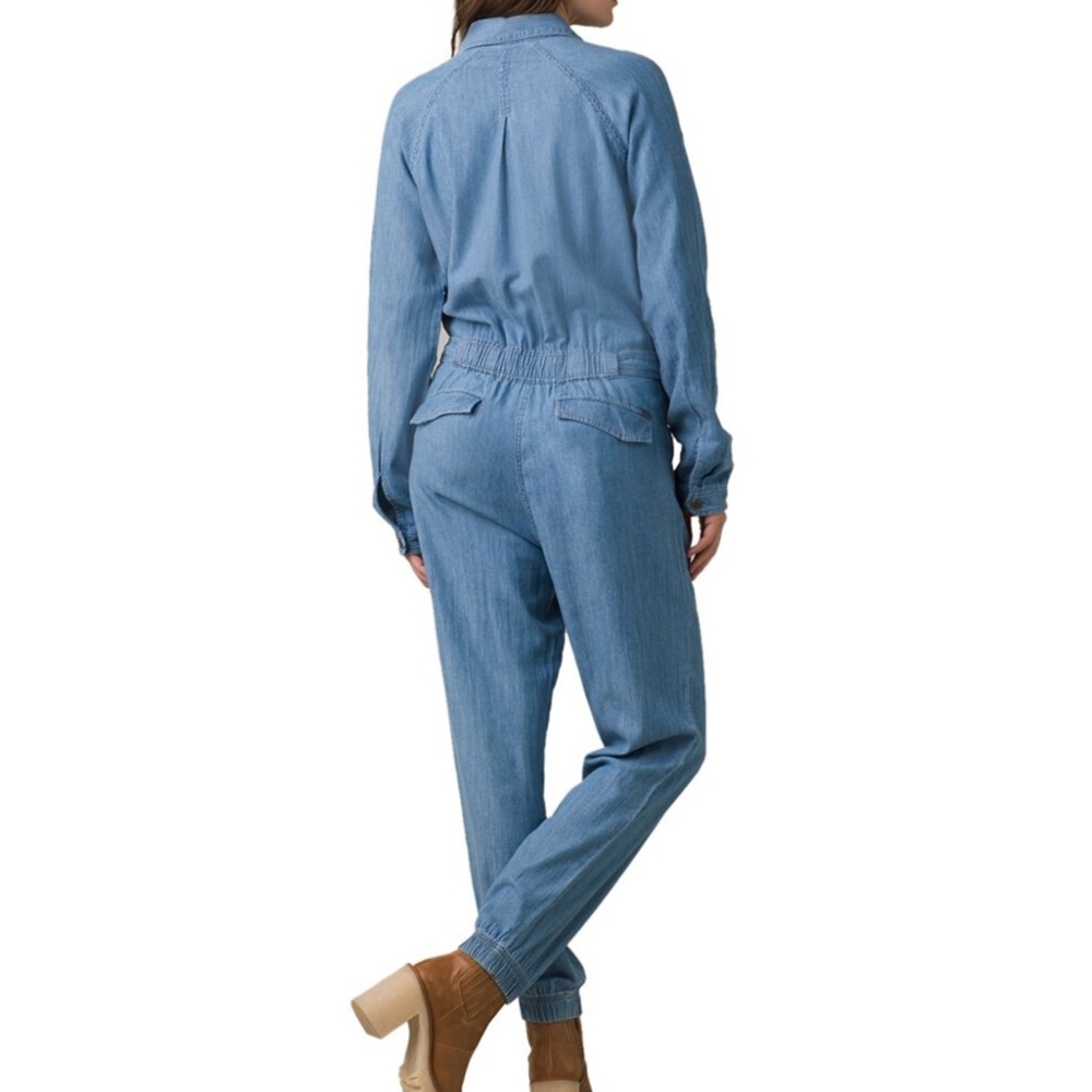Prana Penderbrook jumpsuit light blue chambray Tencel size medium - Picture 2 of 12